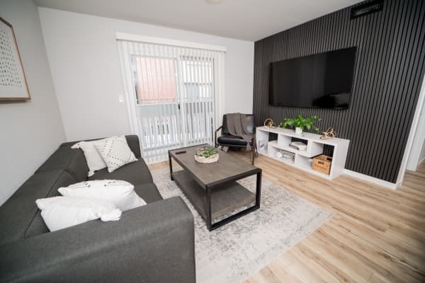 Discounted Sublease for Apartment near Grainger
